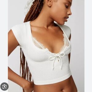 Urban outfitters out from under white crop size XS/S